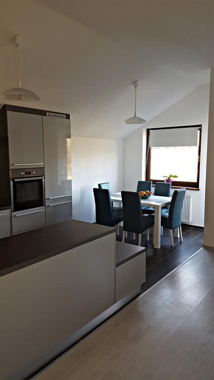 Apartment Lipa Irinovac Zimmer foto